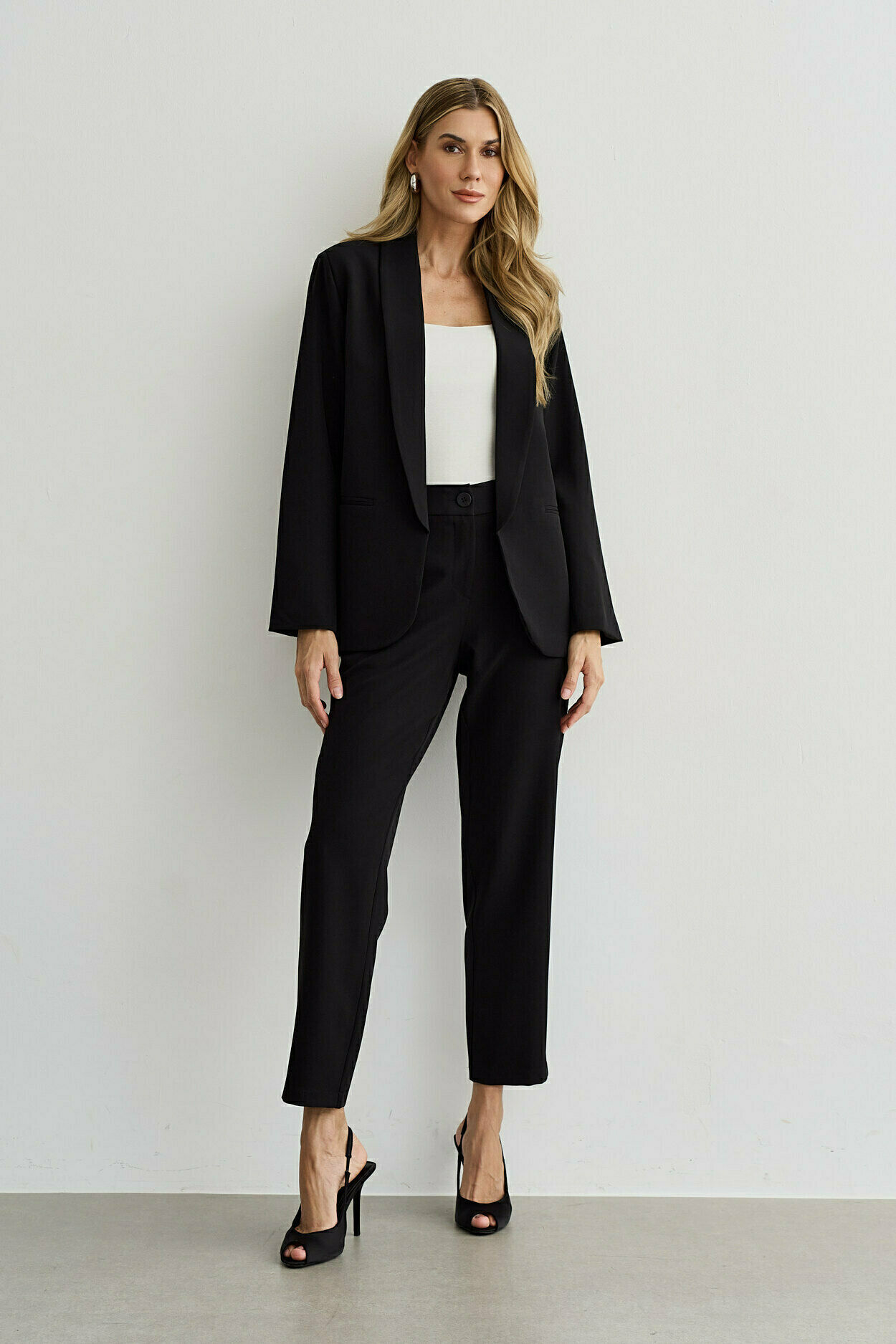 Blazer Alfaiataria Gola Smoking Sem Botões