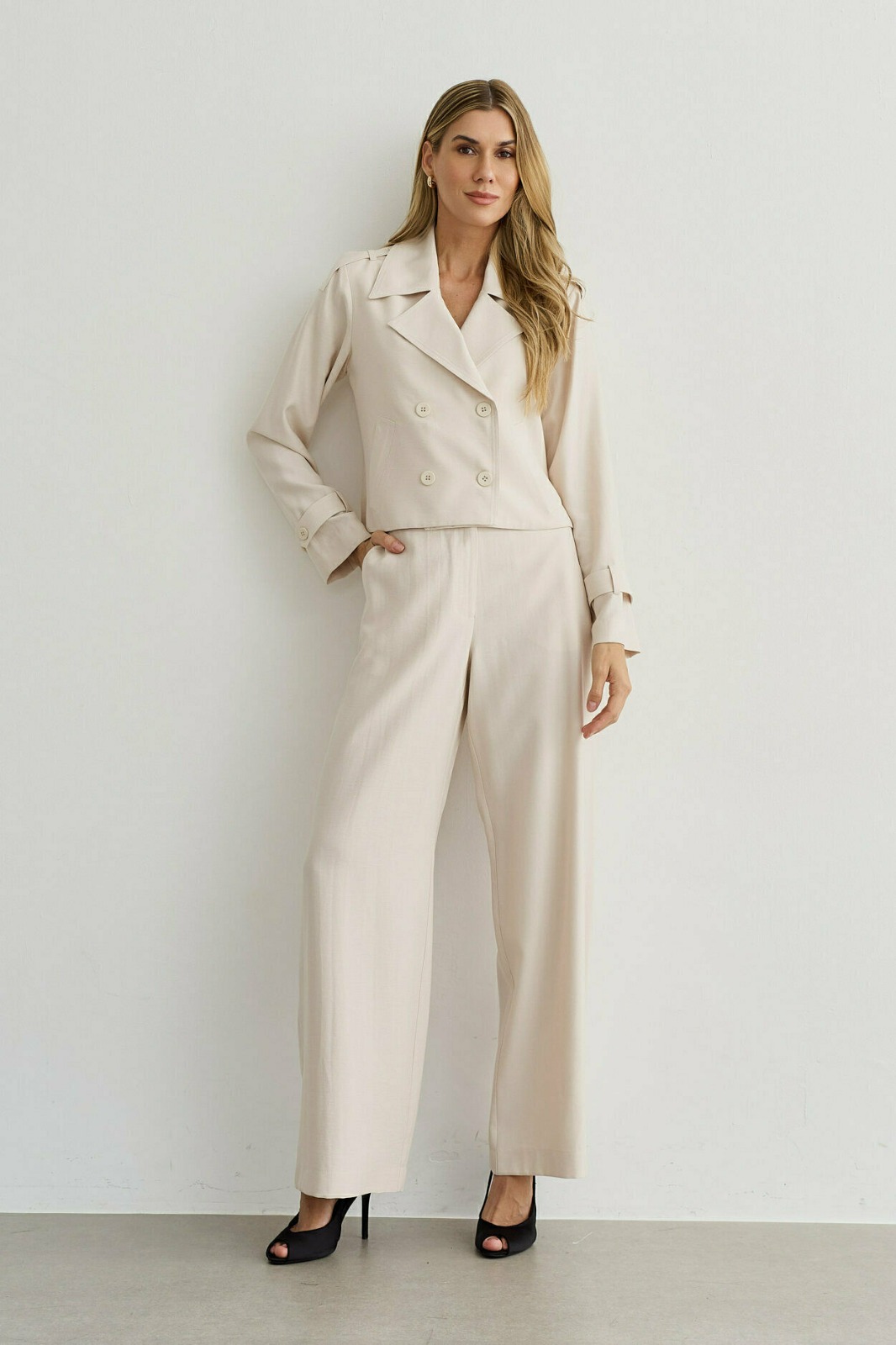 Conjunto Alfaiataria Viscose Casaco Trench Coat com Calça